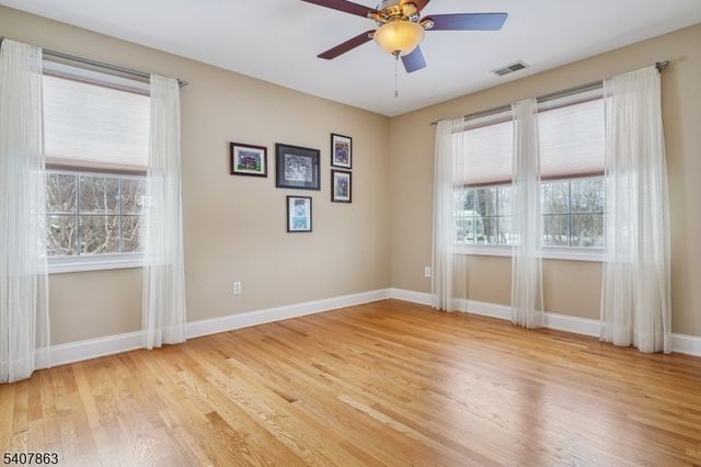 11 Rice Ln, Washington Twp., NJ 07853