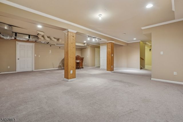 11 Rice Ln, Washington Twp., NJ 07853