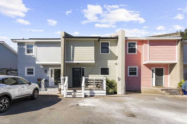 706 Nora Lane, Mount Pleasant, SC 29464