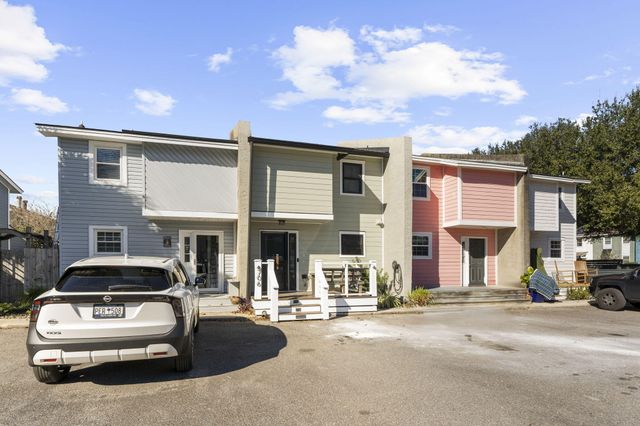 706 Nora Lane, Mount Pleasant, SC 29464