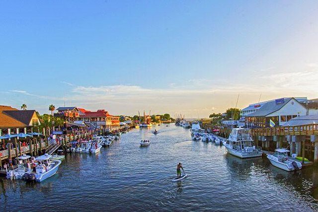 706 Nora Lane, Mount Pleasant, SC 29464