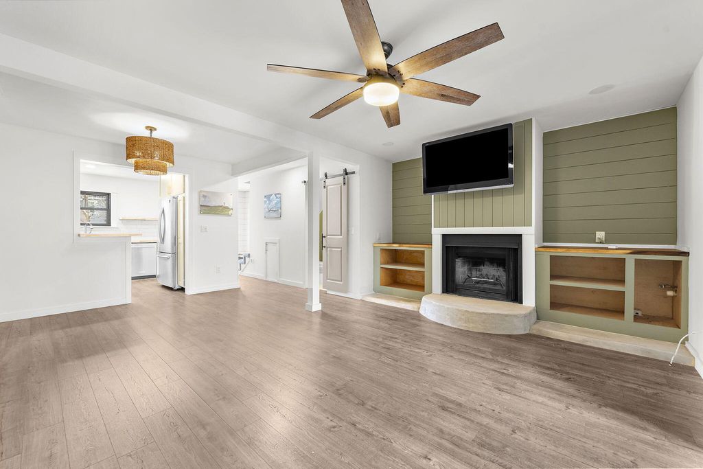 706 Nora Lane, Mount Pleasant, SC 29464