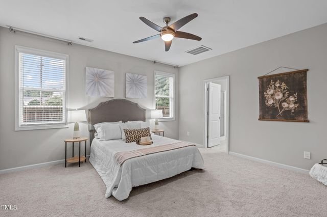 105 Bridge Street, Fuquay Varina, NC 27526