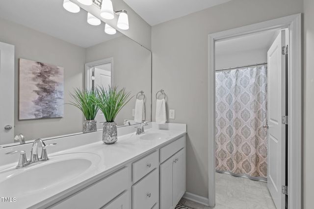 105 Bridge Street, Fuquay Varina, NC 27526