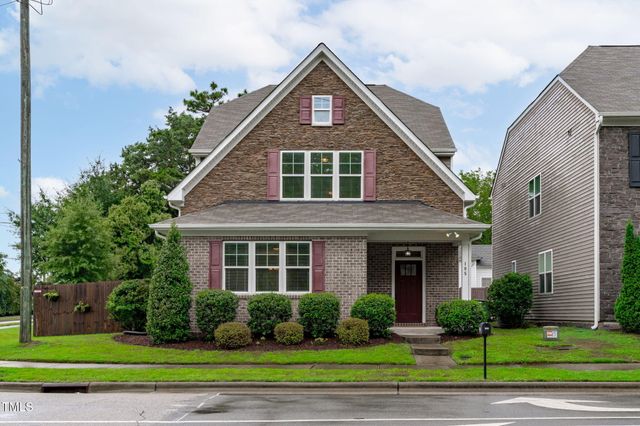 105 Bridge Street, Fuquay Varina, NC 27526