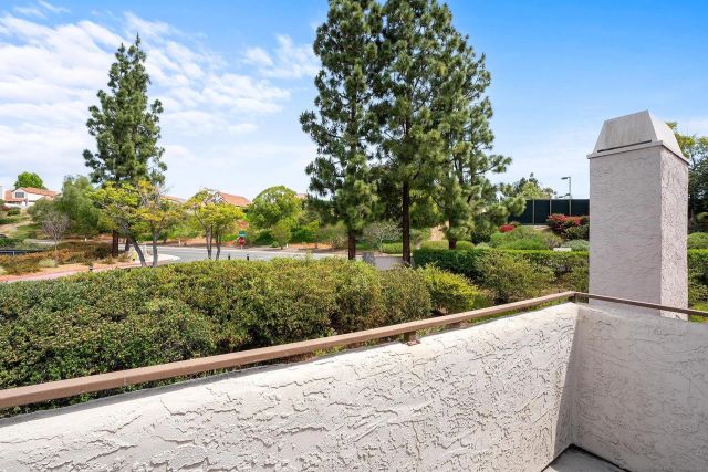 11875 Caminito Ronaldo 205, San Diego, CA 92128