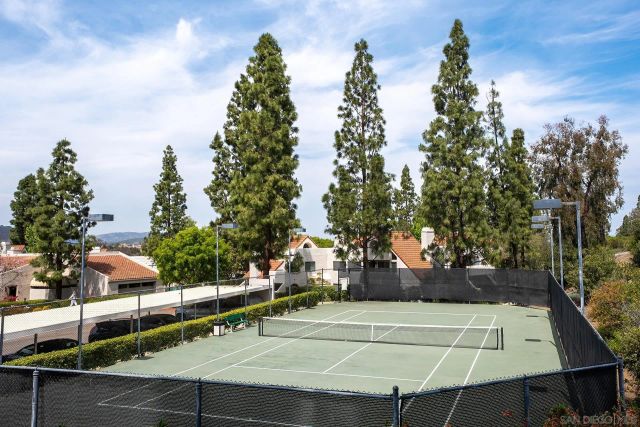 11875 Caminito Ronaldo 205, San Diego, CA 92128