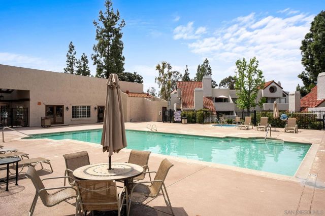 11875 Caminito Ronaldo 205, San Diego, CA 92128