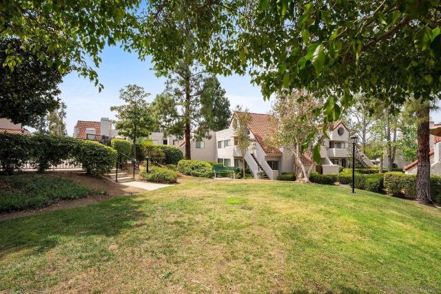 11875 Caminito Ronaldo 205, San Diego, CA 92128