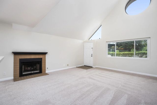 11875 Caminito Ronaldo 205, San Diego, CA 92128