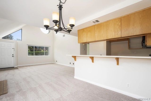 11875 Caminito Ronaldo 205, San Diego, CA 92128