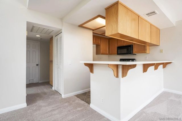 11875 Caminito Ronaldo 205, San Diego, CA 92128