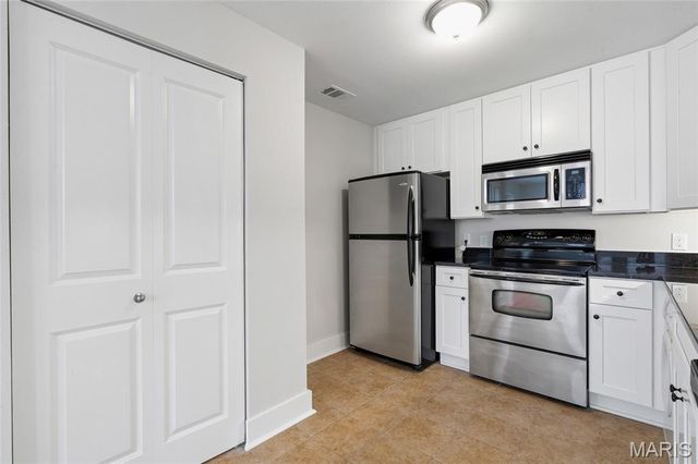 5630 Pershing Avenue 30, St Louis, MO 63112