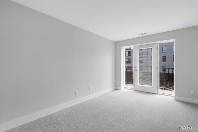 5630 Pershing Avenue 30, St Louis, MO 63112