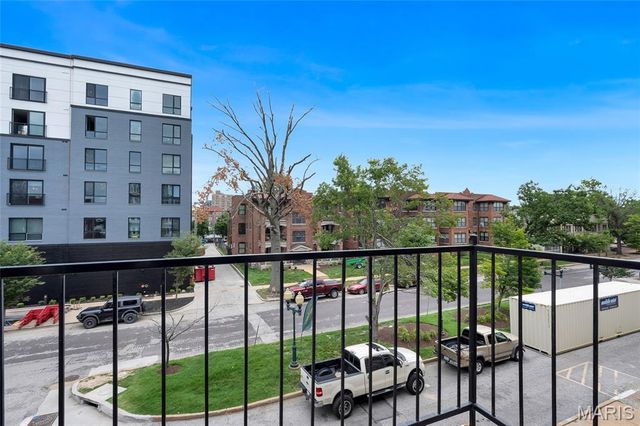 5630 Pershing Avenue 30, St Louis, MO 63112