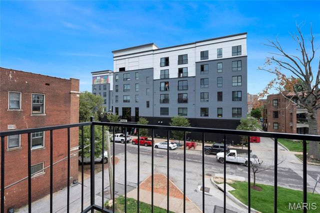 5630 Pershing Avenue 30, St Louis, MO 63112