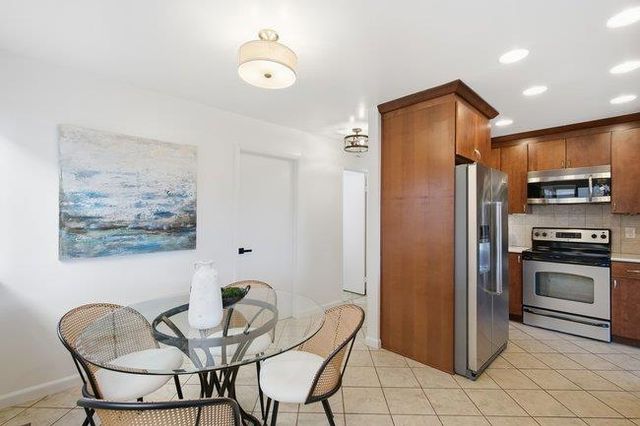 653 Matsonia Drive, Foster City, CA 94404