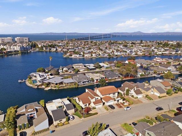 653 Matsonia Drive, Foster City, CA 94404