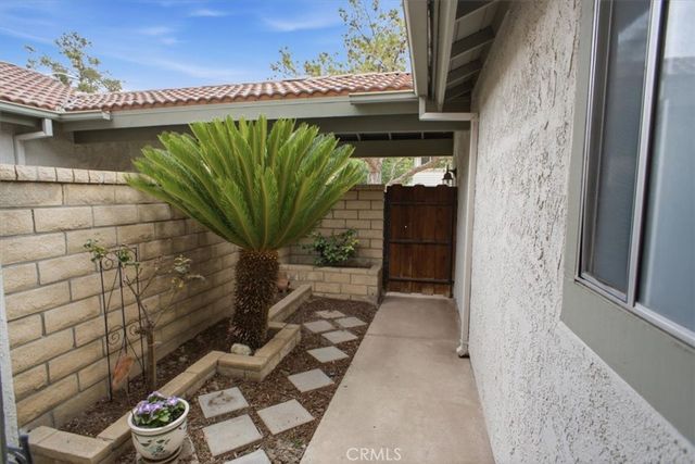 15833 Rosehaven Lane, Canyon Country, CA 91387