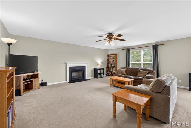 3439 Caton Run Crossing, Shiloh, IL 62221