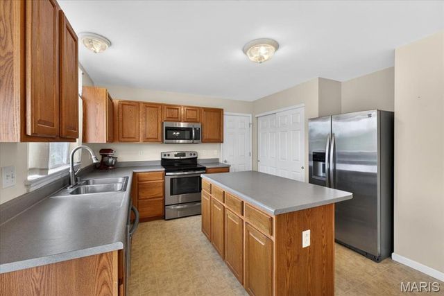 3439 Caton Run Crossing, Shiloh, IL 62221