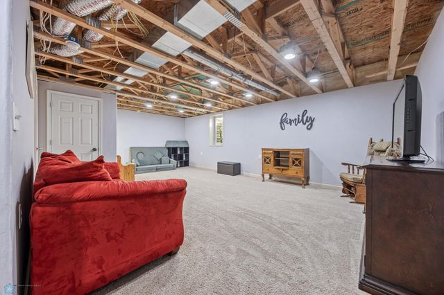 4110 52nd Street S, Fargo, ND 58104