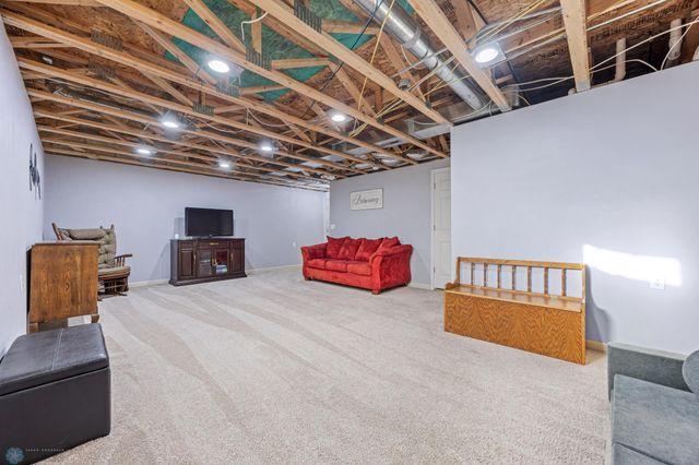 4110 52nd Street S, Fargo, ND 58104