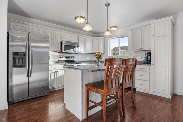 4110 52nd Street S, Fargo, ND 58104