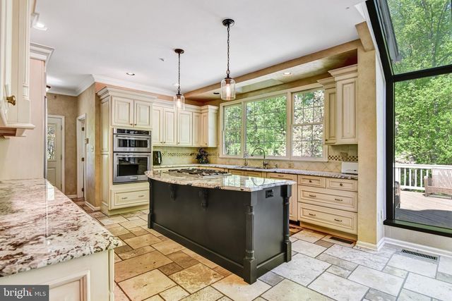11224 DEVEREUX MANOR LN, Fairfax Station, VA 22039