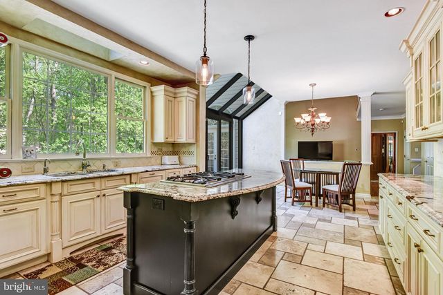 11224 DEVEREUX MANOR LN, Fairfax Station, VA 22039