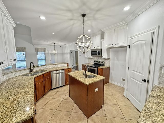 7622 Grenade Dr, Corpus Christi, TX 78414