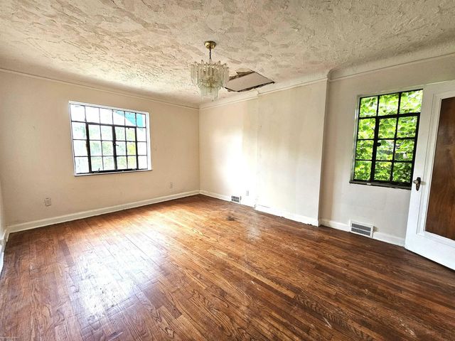 18051 Santa Barbara Drive, Detroit, MI 48221