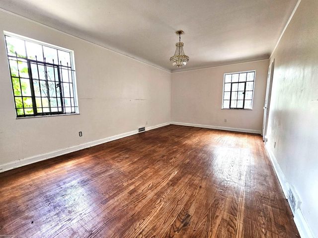 18051 Santa Barbara Drive, Detroit, MI 48221