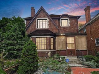 18051 Santa Barbara Drive, Detroit, MI 48221