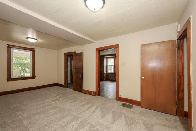 2540 Weiser Psark Avenue, Fort Wayne, IN 46803
