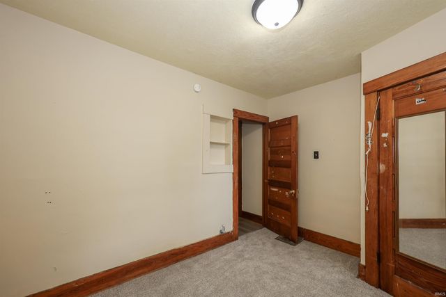 2540 Weiser Psark Avenue, Fort Wayne, IN 46803