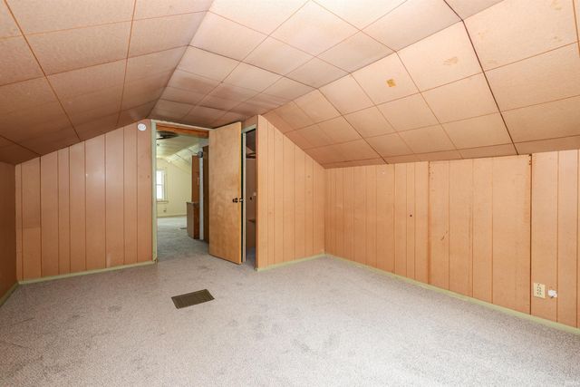 2540 Weiser Psark Avenue, Fort Wayne, IN 46803