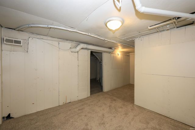 2540 Weiser Psark Avenue, Fort Wayne, IN 46803