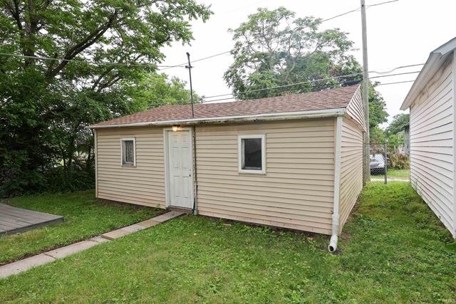 2540 Weiser Psark Avenue, Fort Wayne, IN 46803