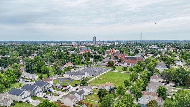 2540 Weiser Psark Avenue, Fort Wayne, IN 46803