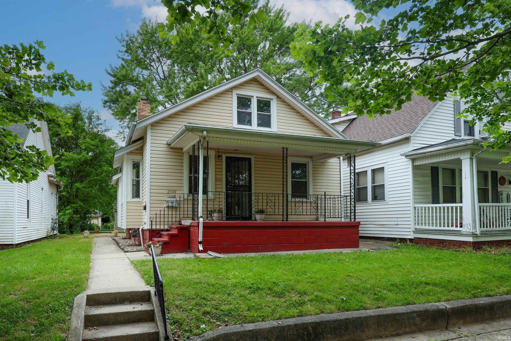 2540 Weiser Psark Avenue, Fort Wayne, IN 46803