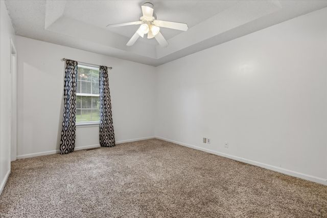 356 Erie Dr, Clarksville, TN 37040