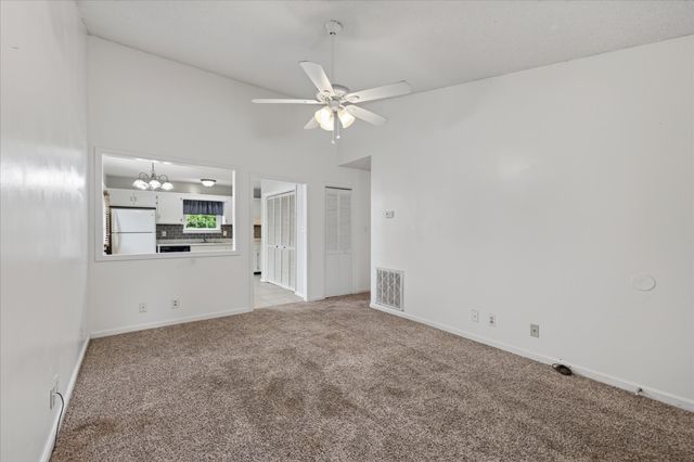 356 Erie Dr, Clarksville, TN 37040