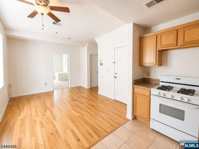 151 Valley Road D, Montclair, NJ 07042