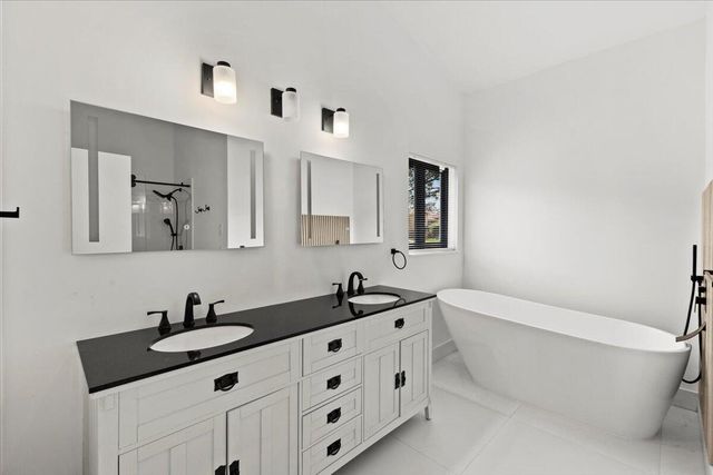 20221 NW 8th Street, Pembroke Pines, FL 33029