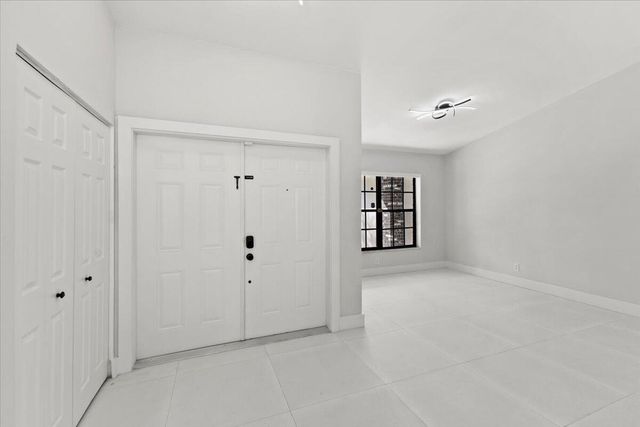 20221 NW 8th Street, Pembroke Pines, FL 33029