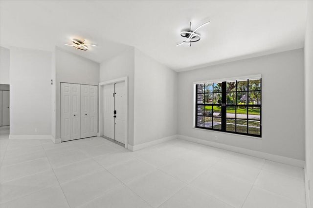 20221 NW 8th Street, Pembroke Pines, FL 33029