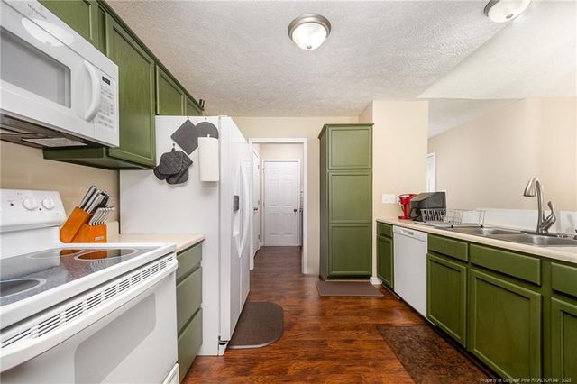 175 Early Dawn Drive, Raeford, NC 28376