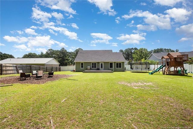 175 Early Dawn Drive, Raeford, NC 28376