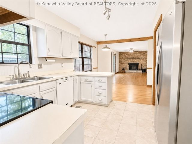 204 Bent Tree Estates, Scott Depot, WV 25560